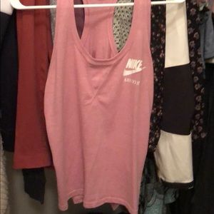 NEVER WORN NIKE TANK